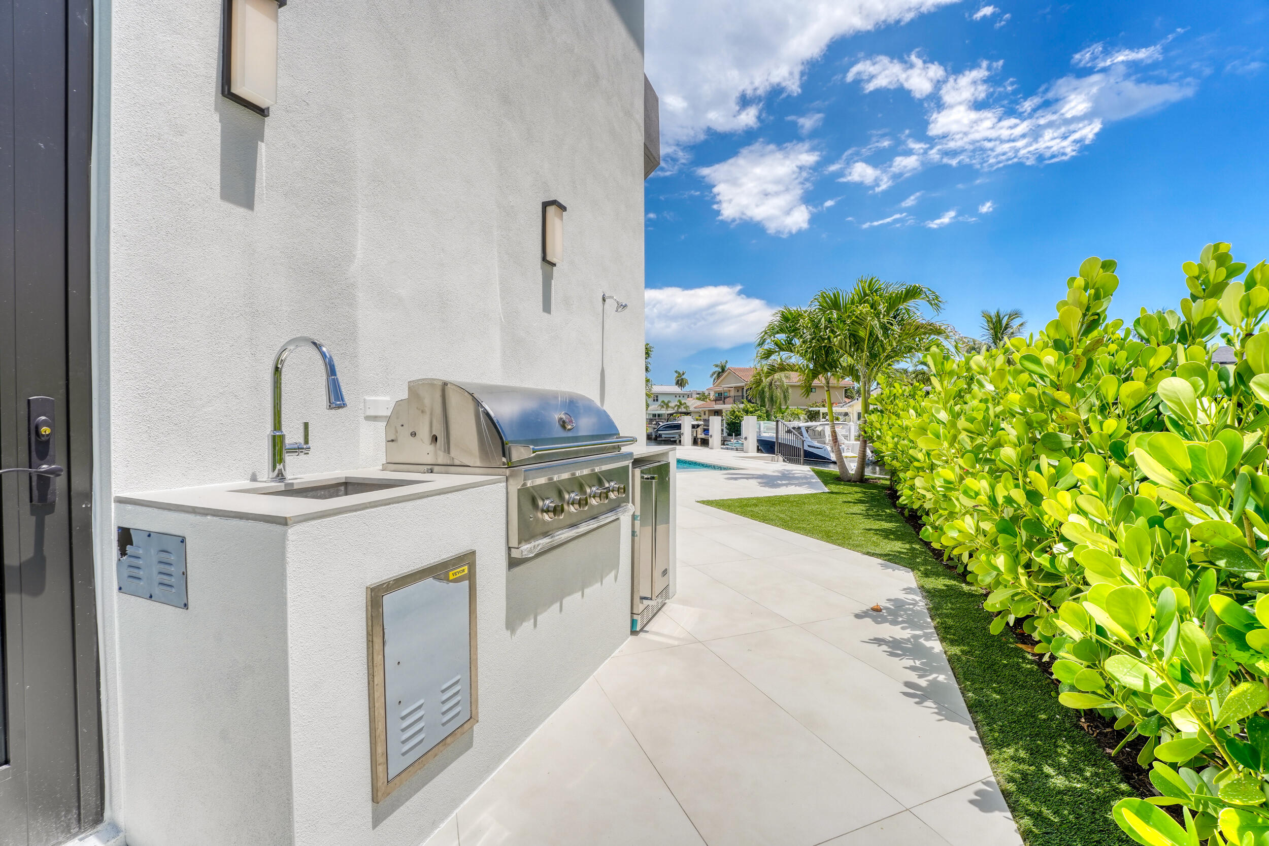 BLUE INLET - Residential