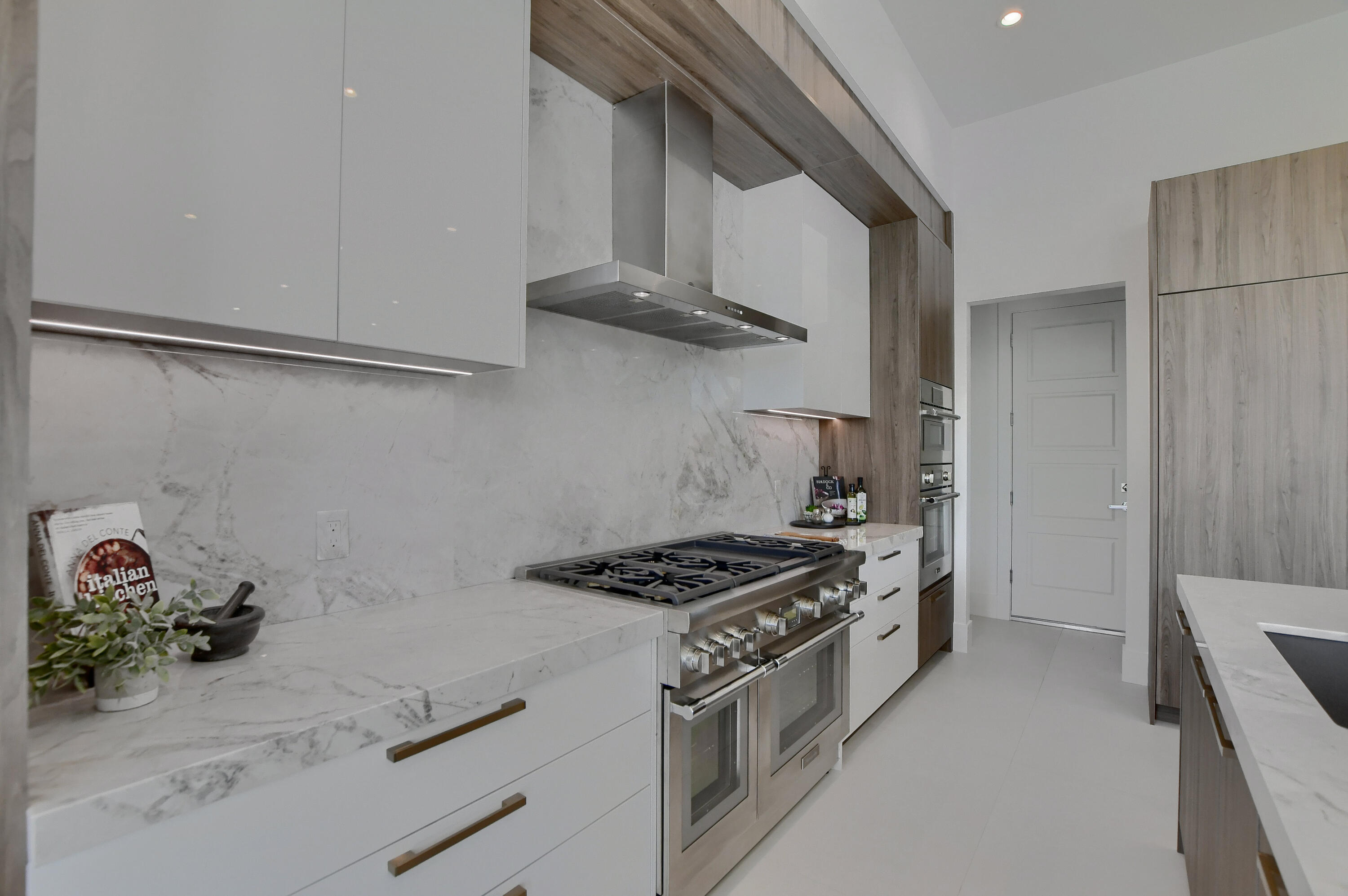 BLUE INLET - Residential