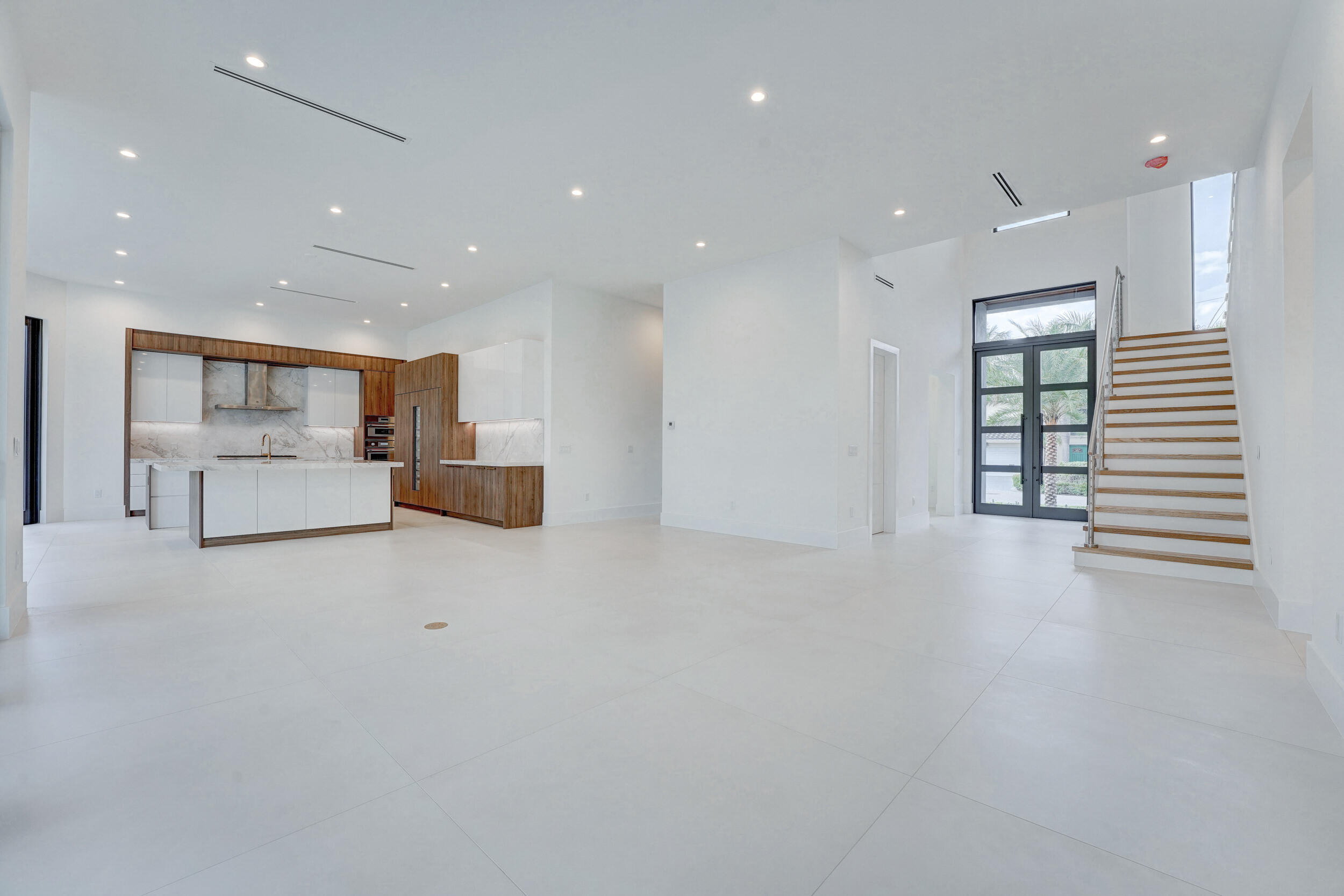 BLUE INLET - Residential