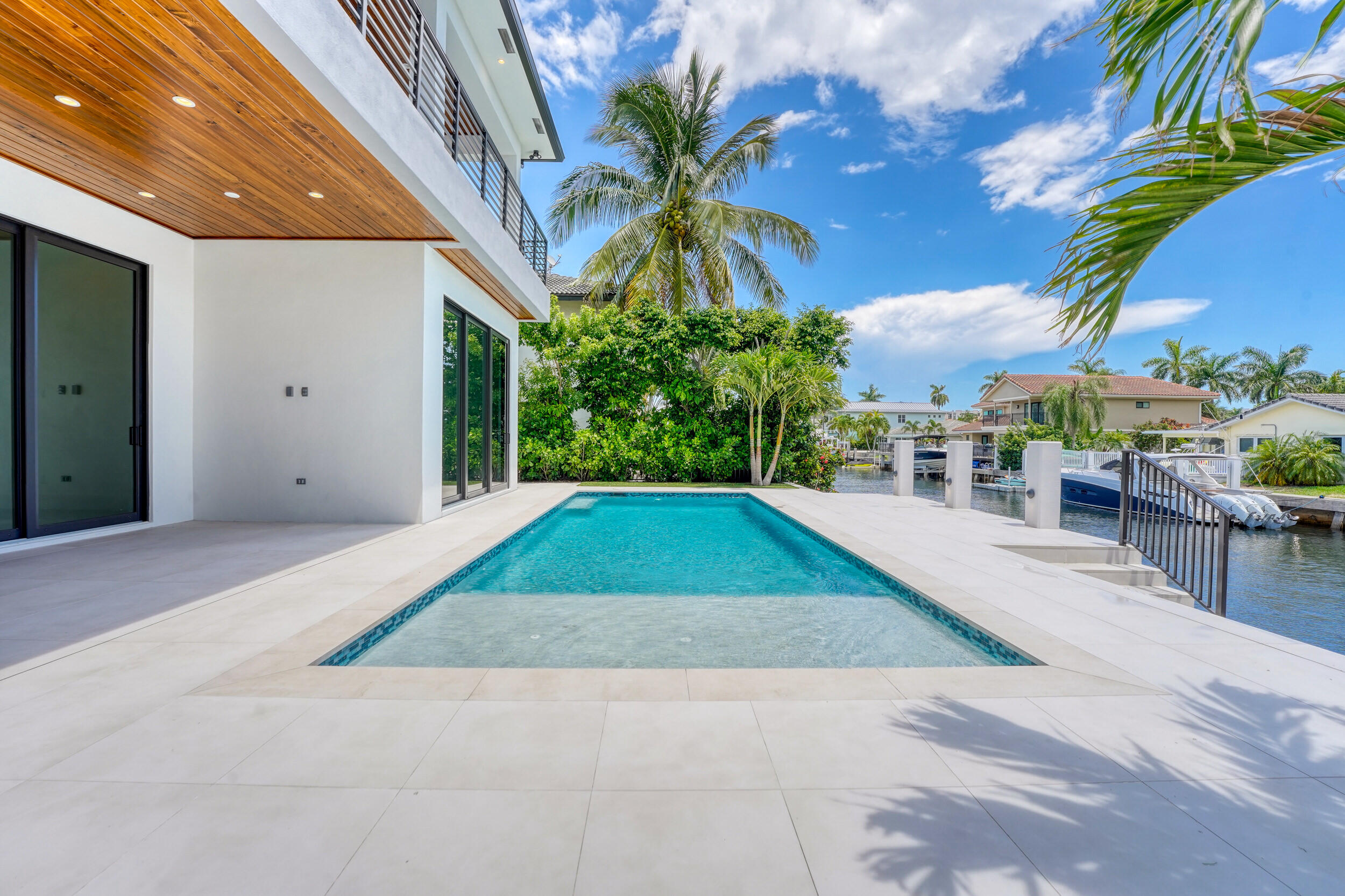 BLUE INLET - Residential