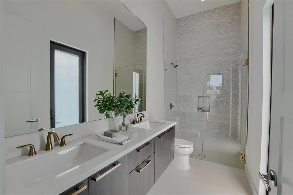 BLUE INLET - Residential