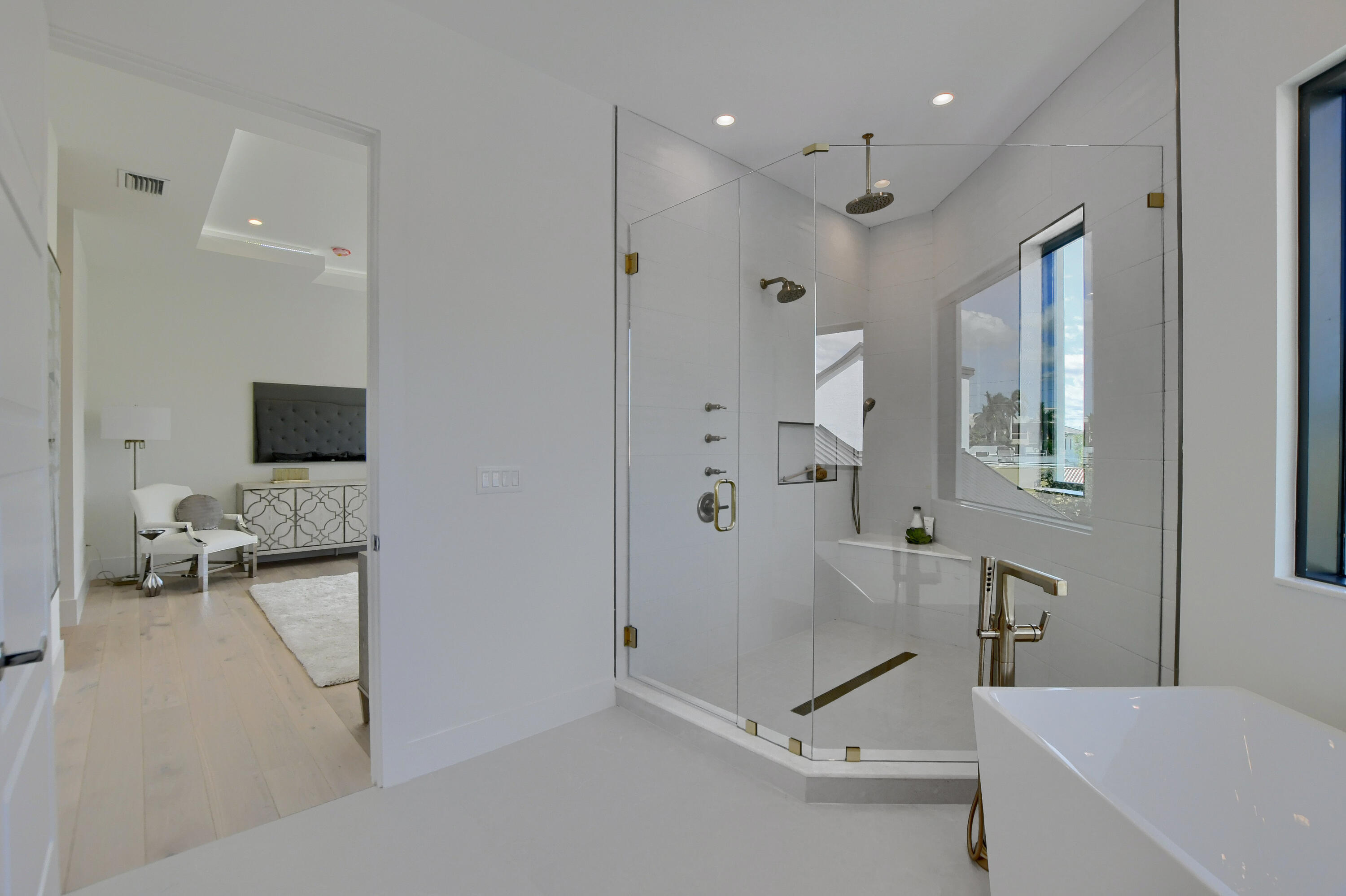 BLUE INLET - Residential