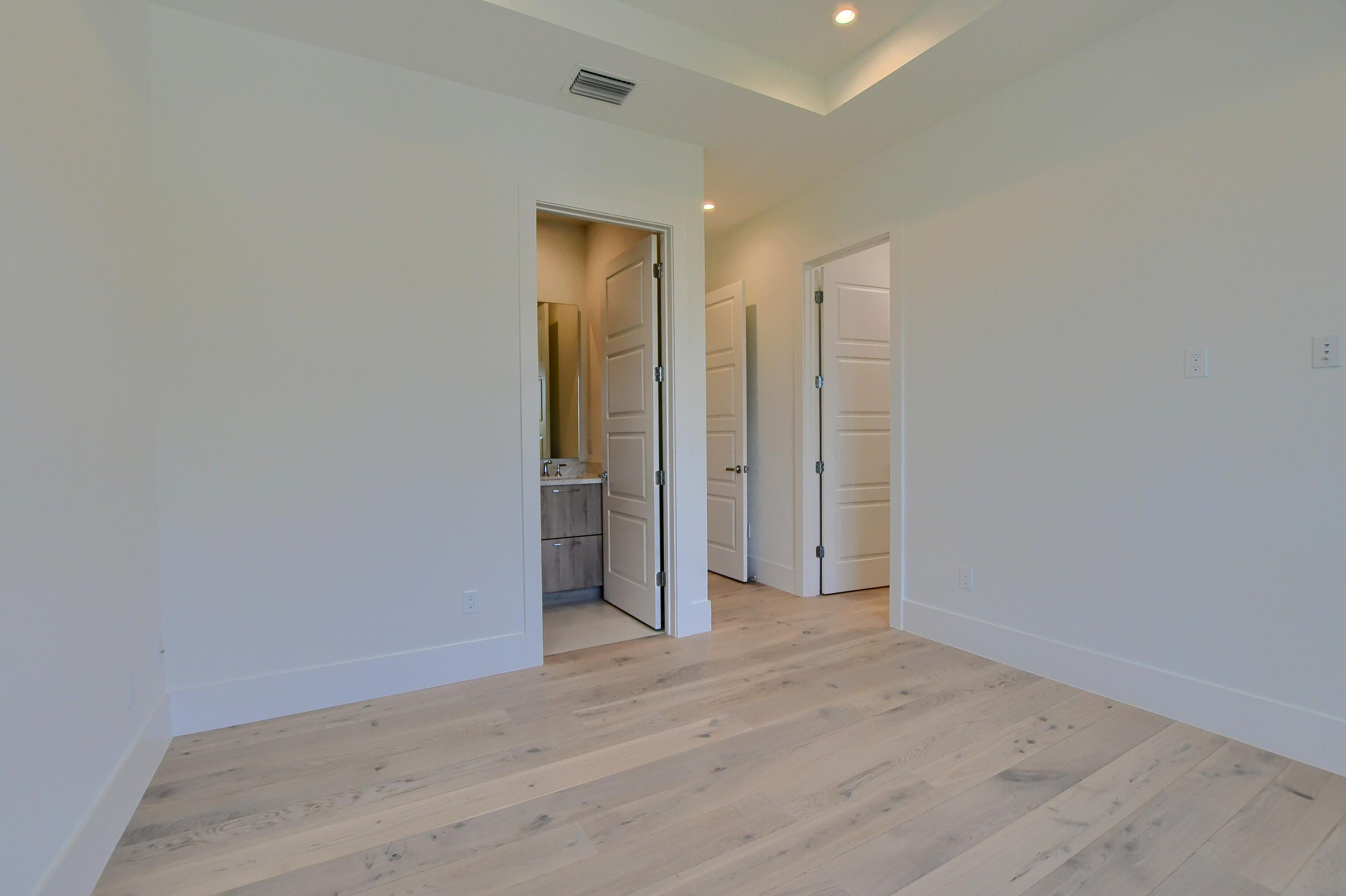 BLUE INLET - Residential