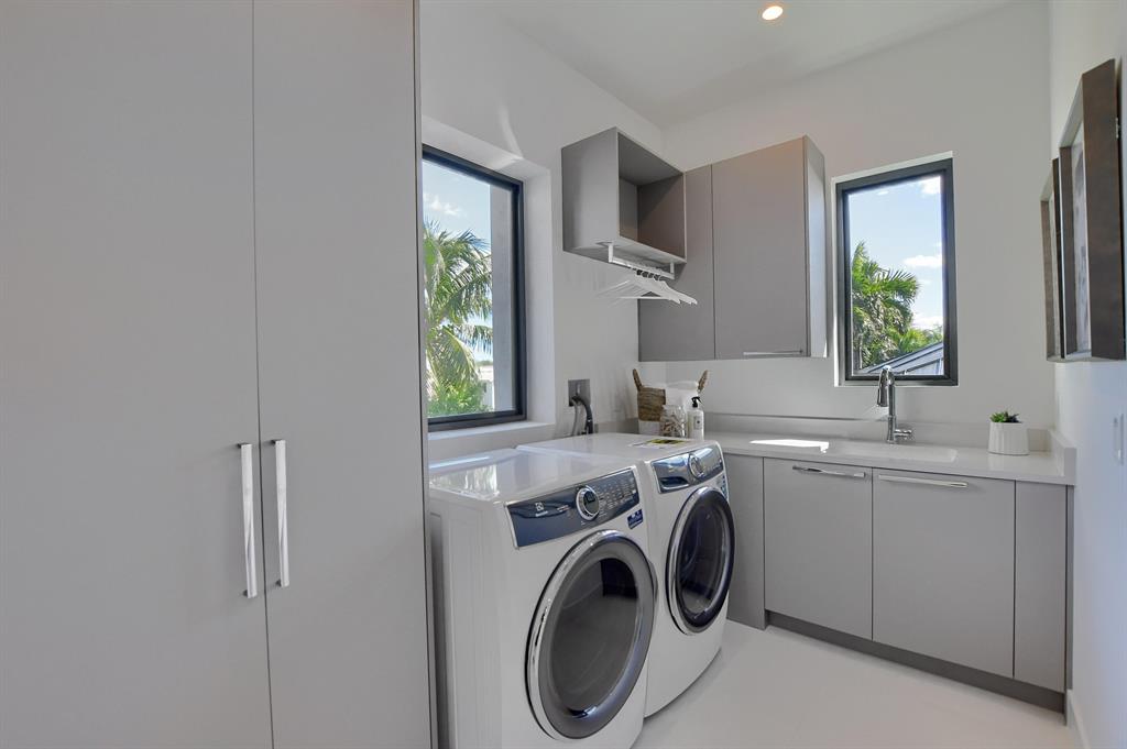 BLUE INLET - Residential