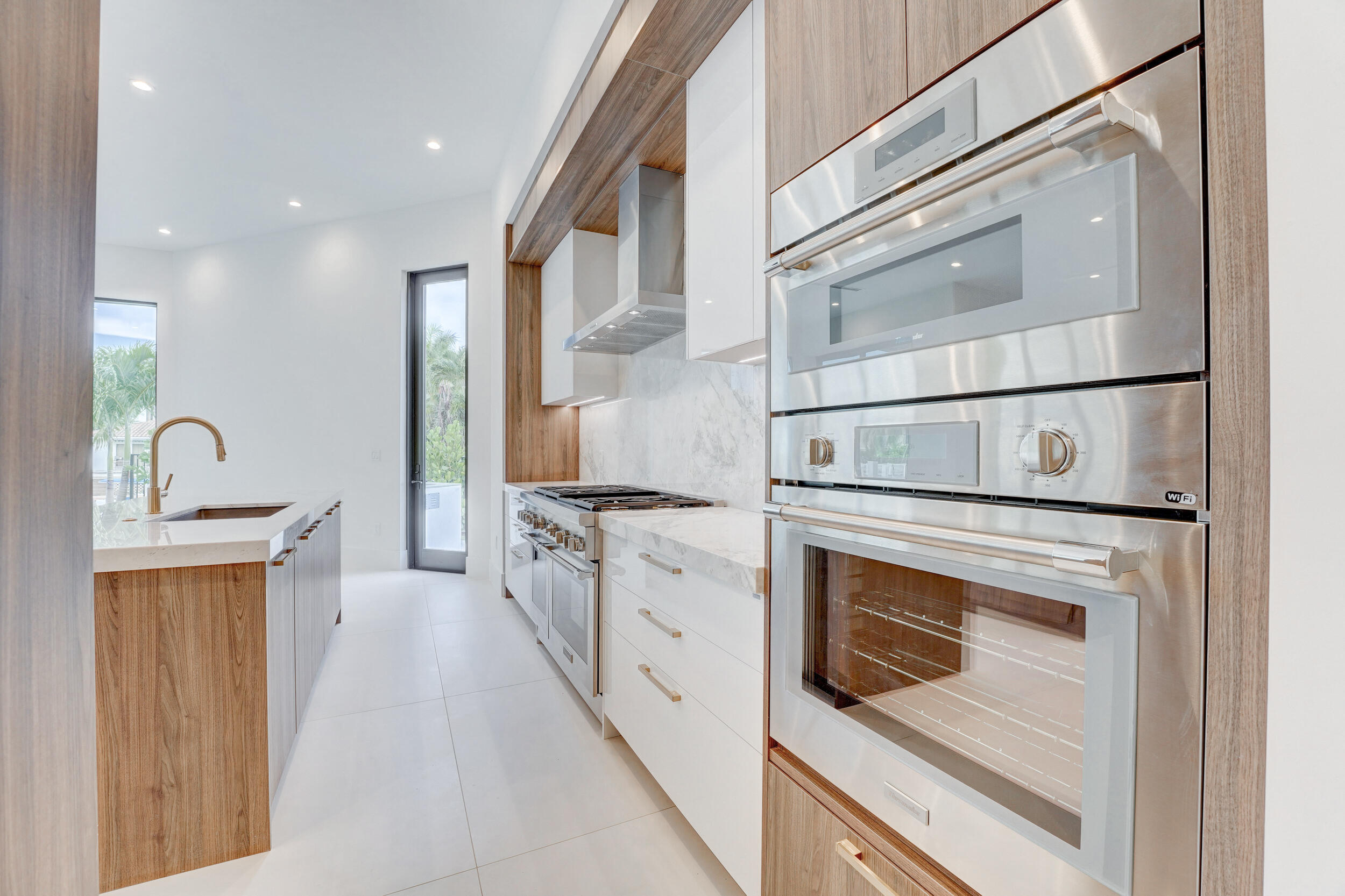 BLUE INLET - Residential