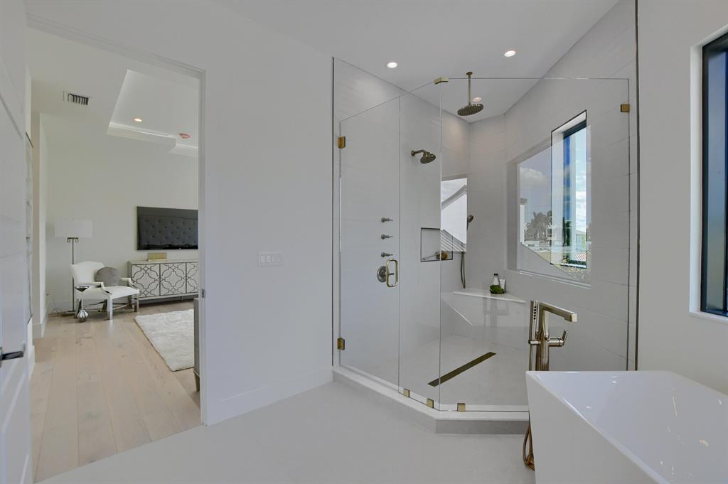 BLUE INLET - Residential