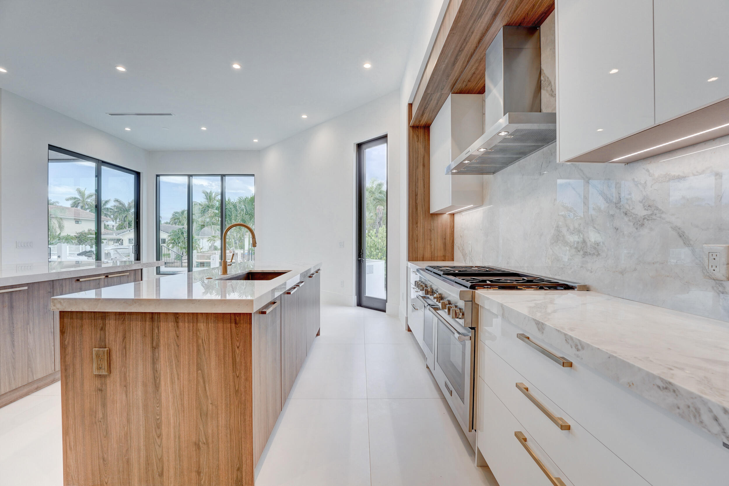 BLUE INLET - Residential