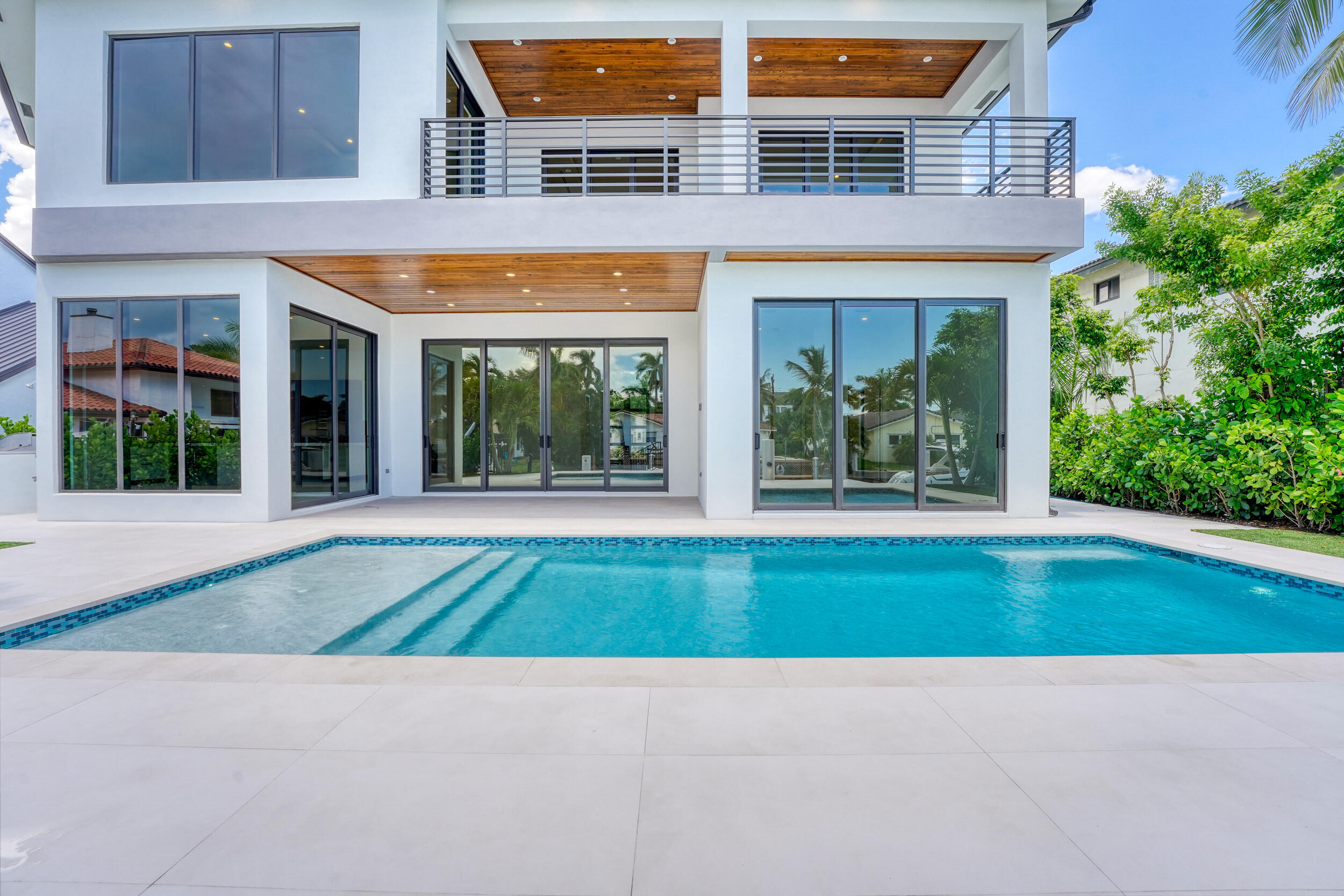 BLUE INLET - Residential