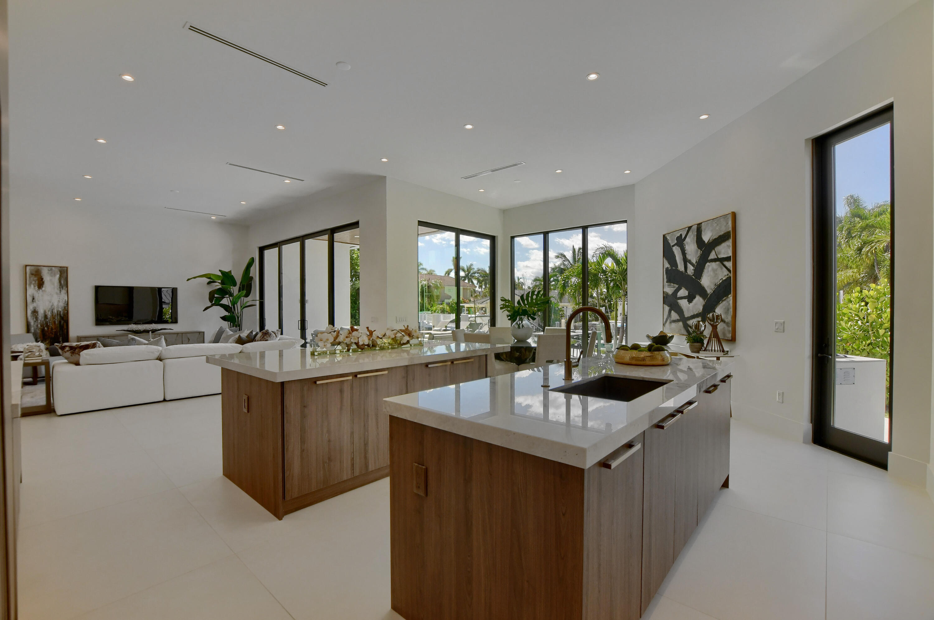 BLUE INLET - Residential