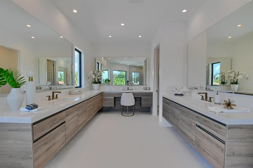 BLUE INLET - Residential