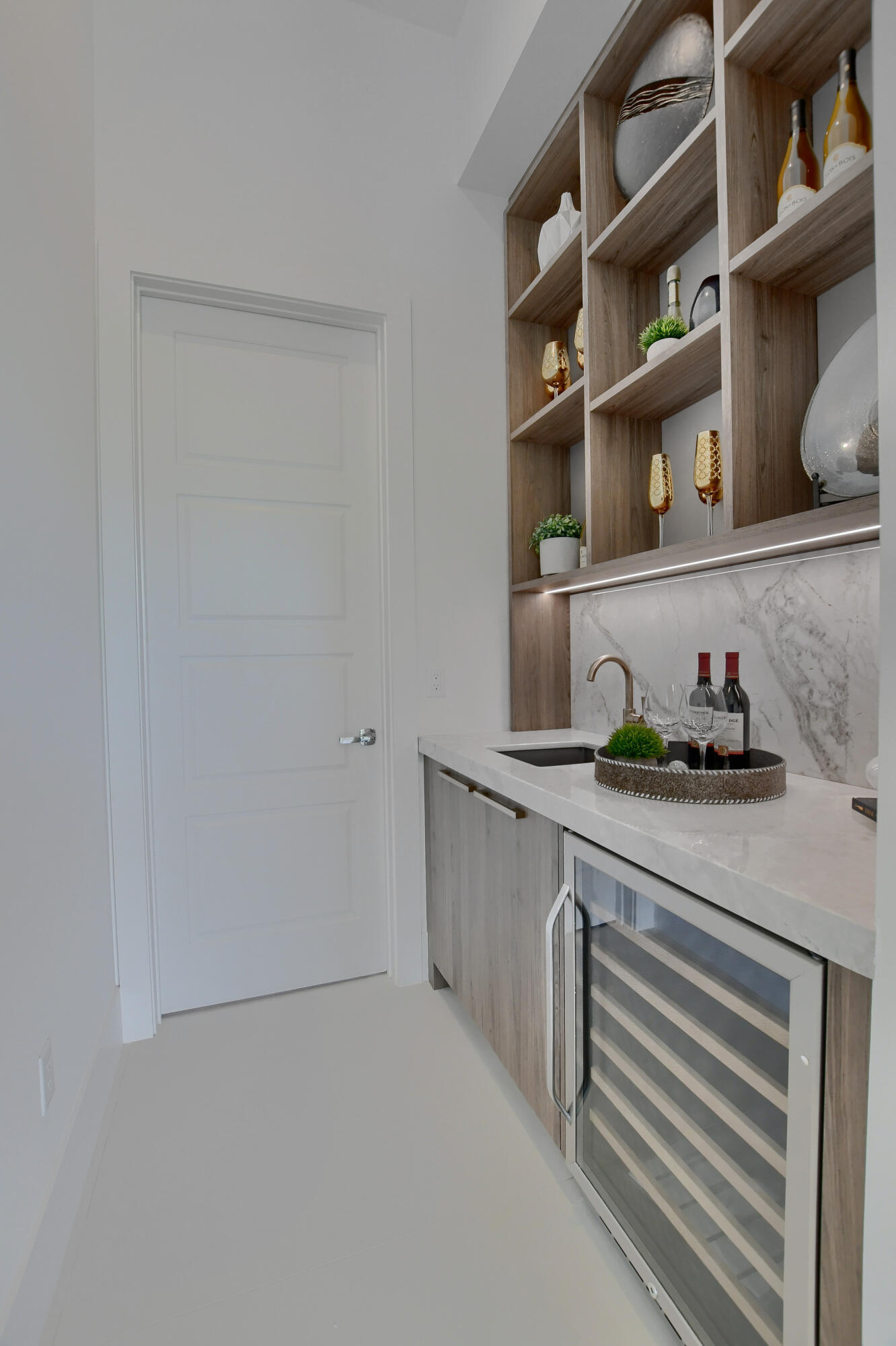 BLUE INLET - Residential