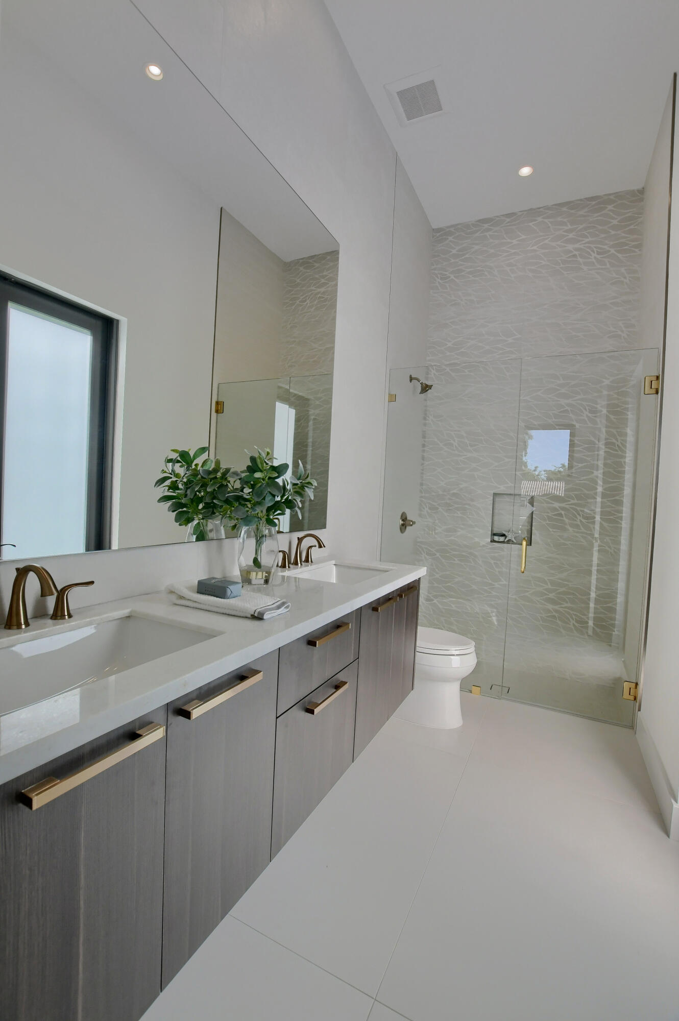 BLUE INLET - Residential