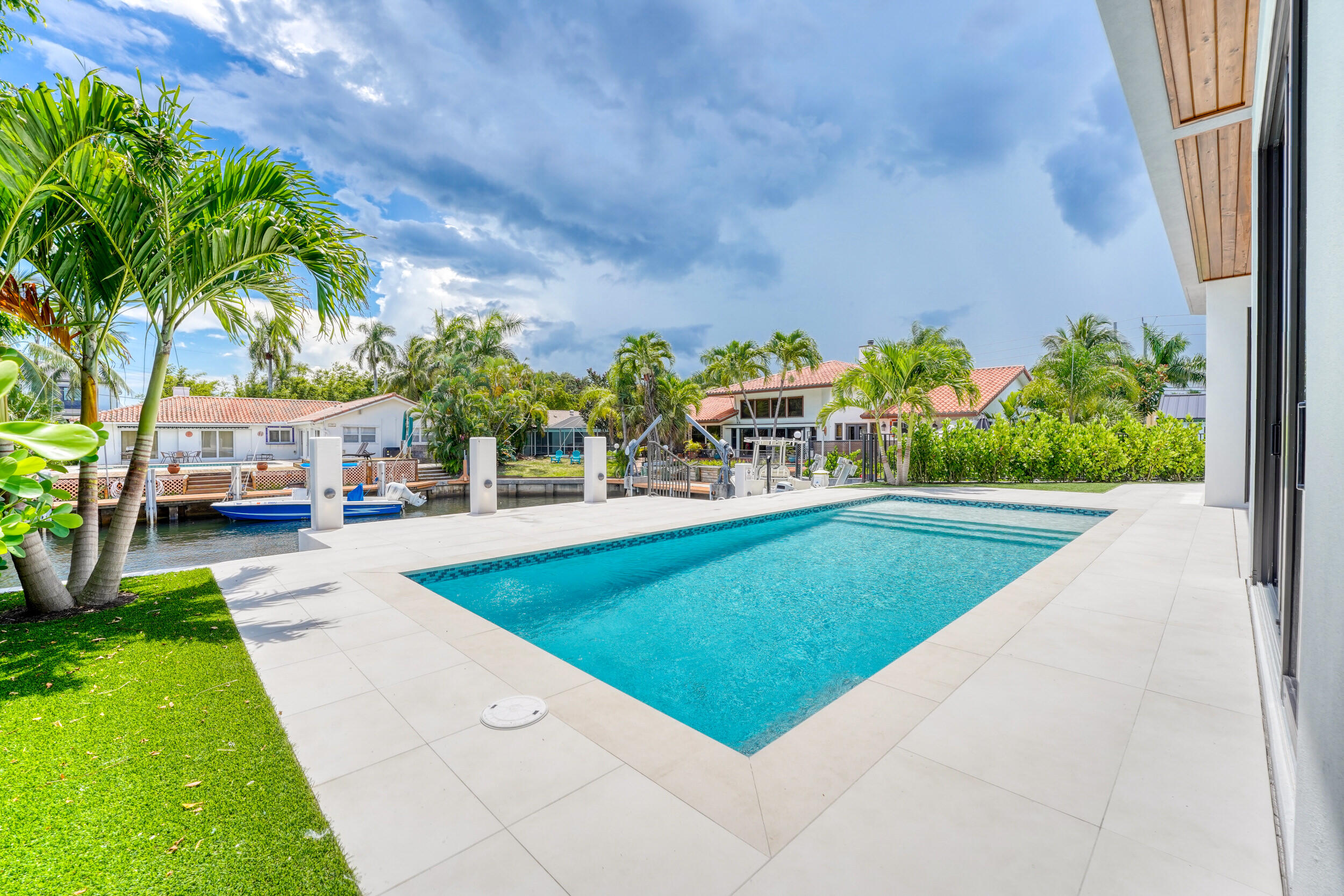 BLUE INLET - Residential