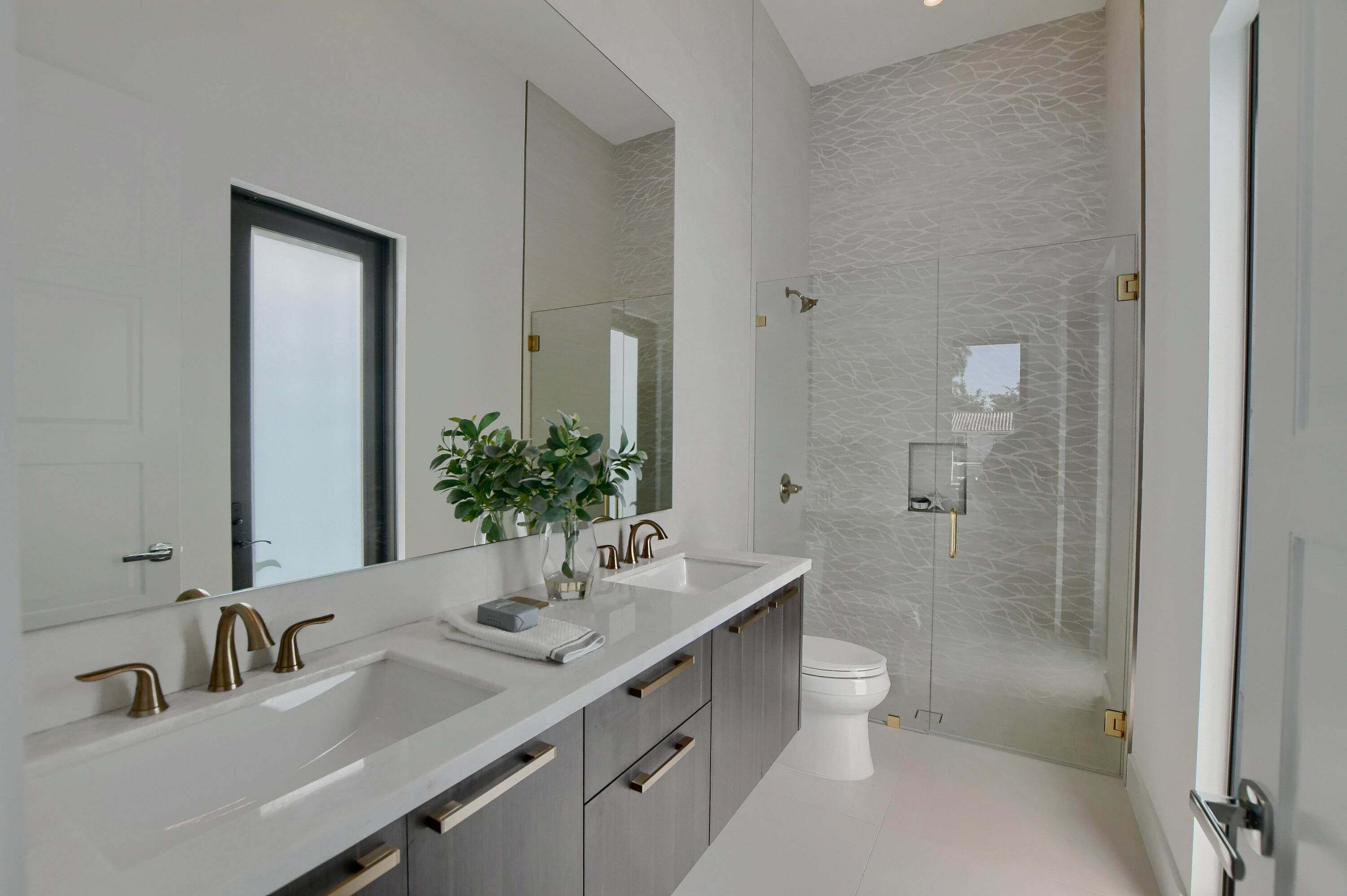 BLUE INLET - Residential