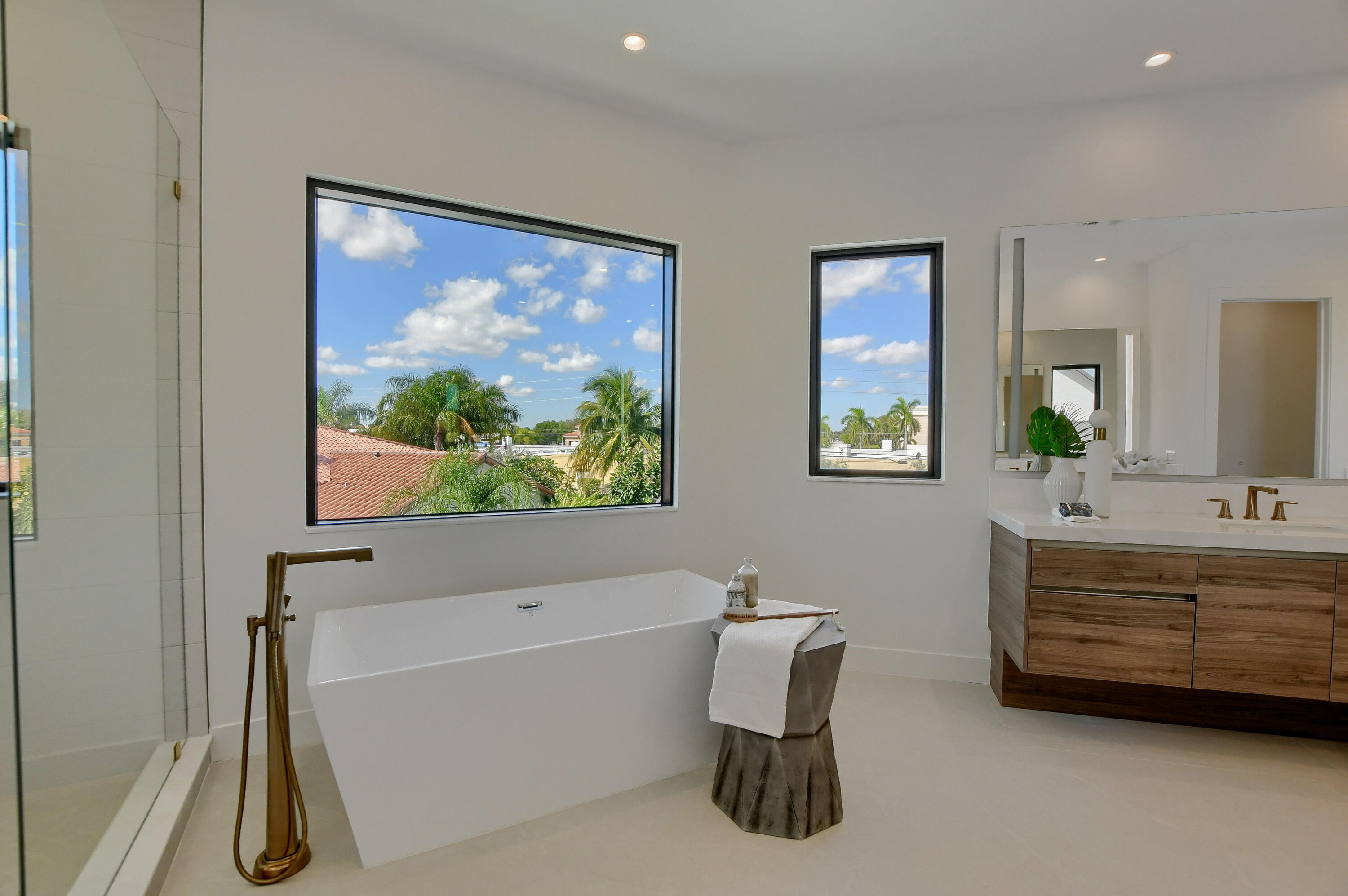 BLUE INLET - Residential