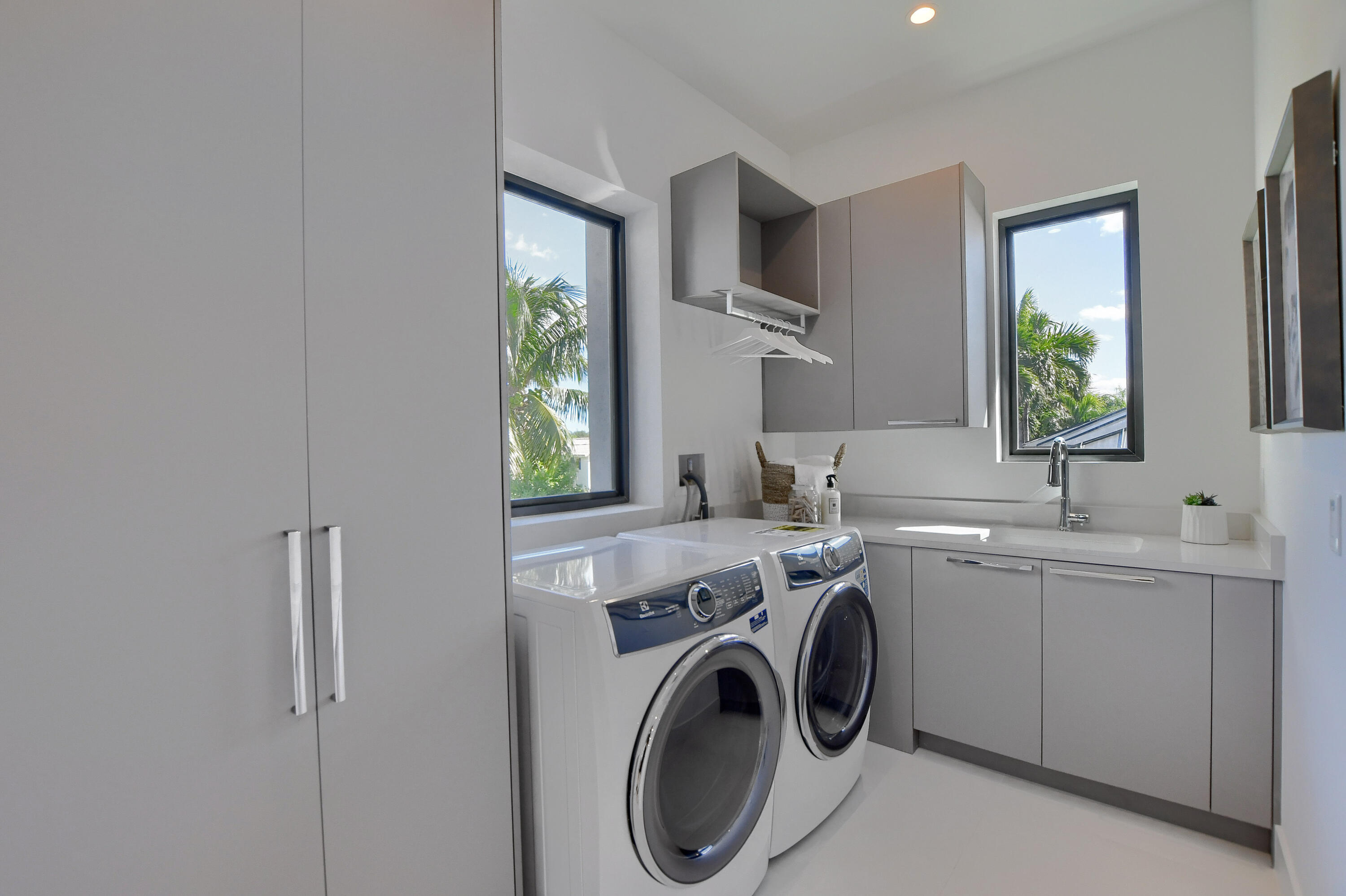 BLUE INLET - Residential