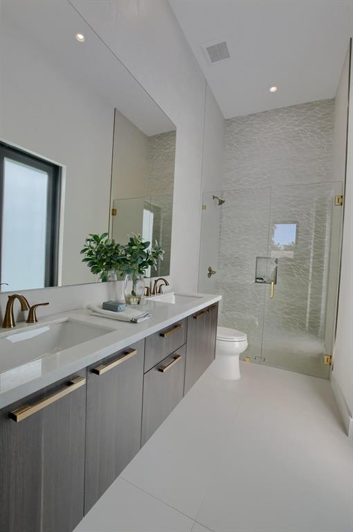 BLUE INLET - Residential