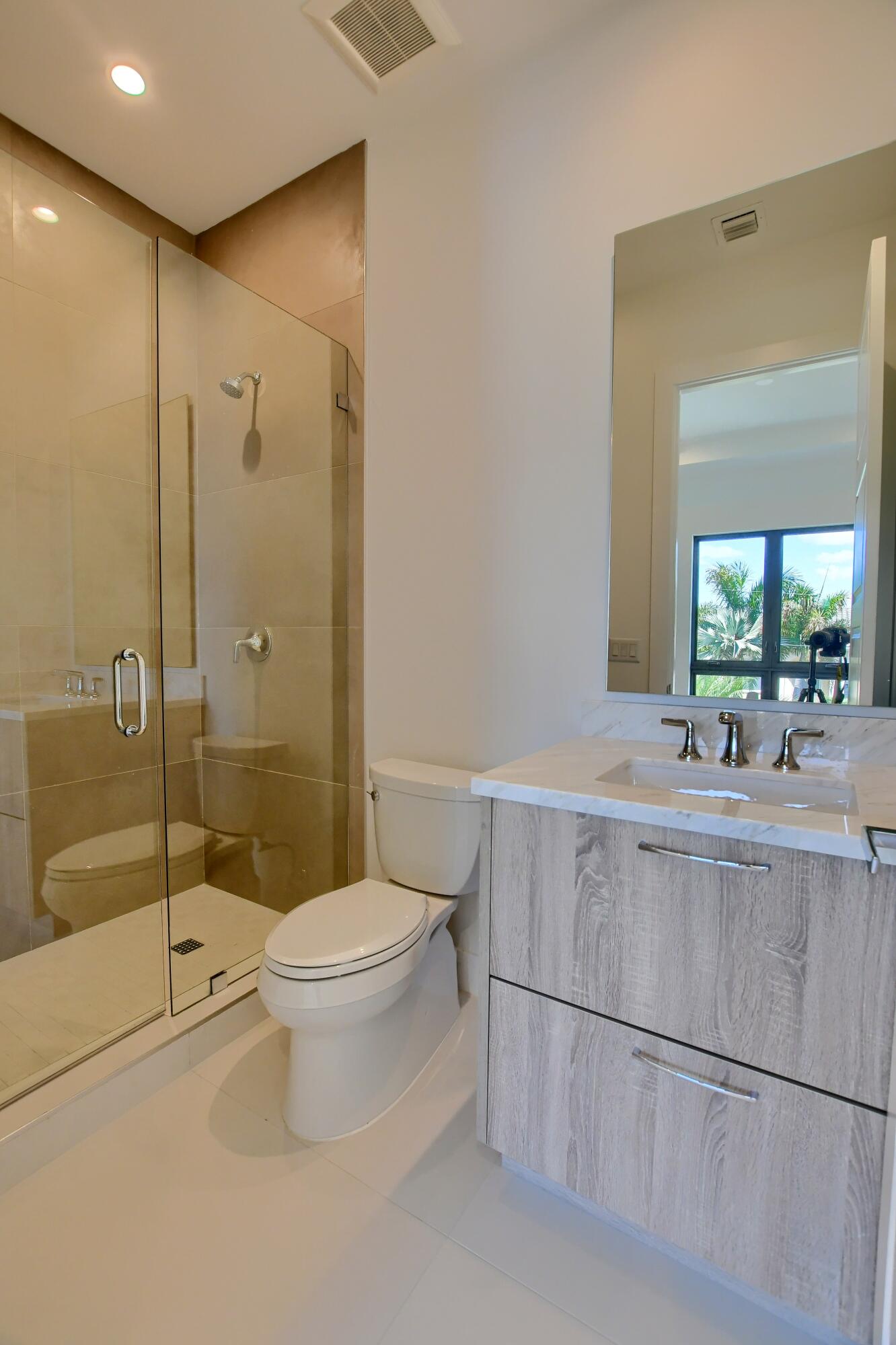 BLUE INLET - Residential