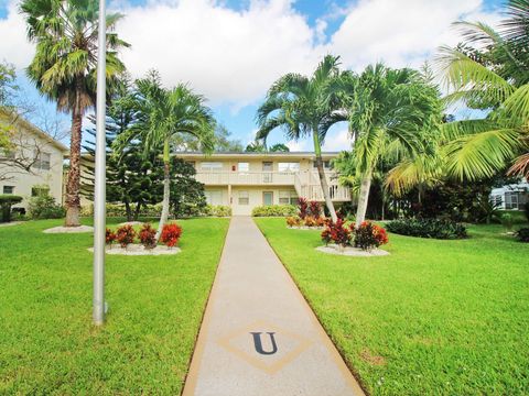 A home in Deerfield Beach