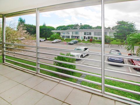 A home in Deerfield Beach