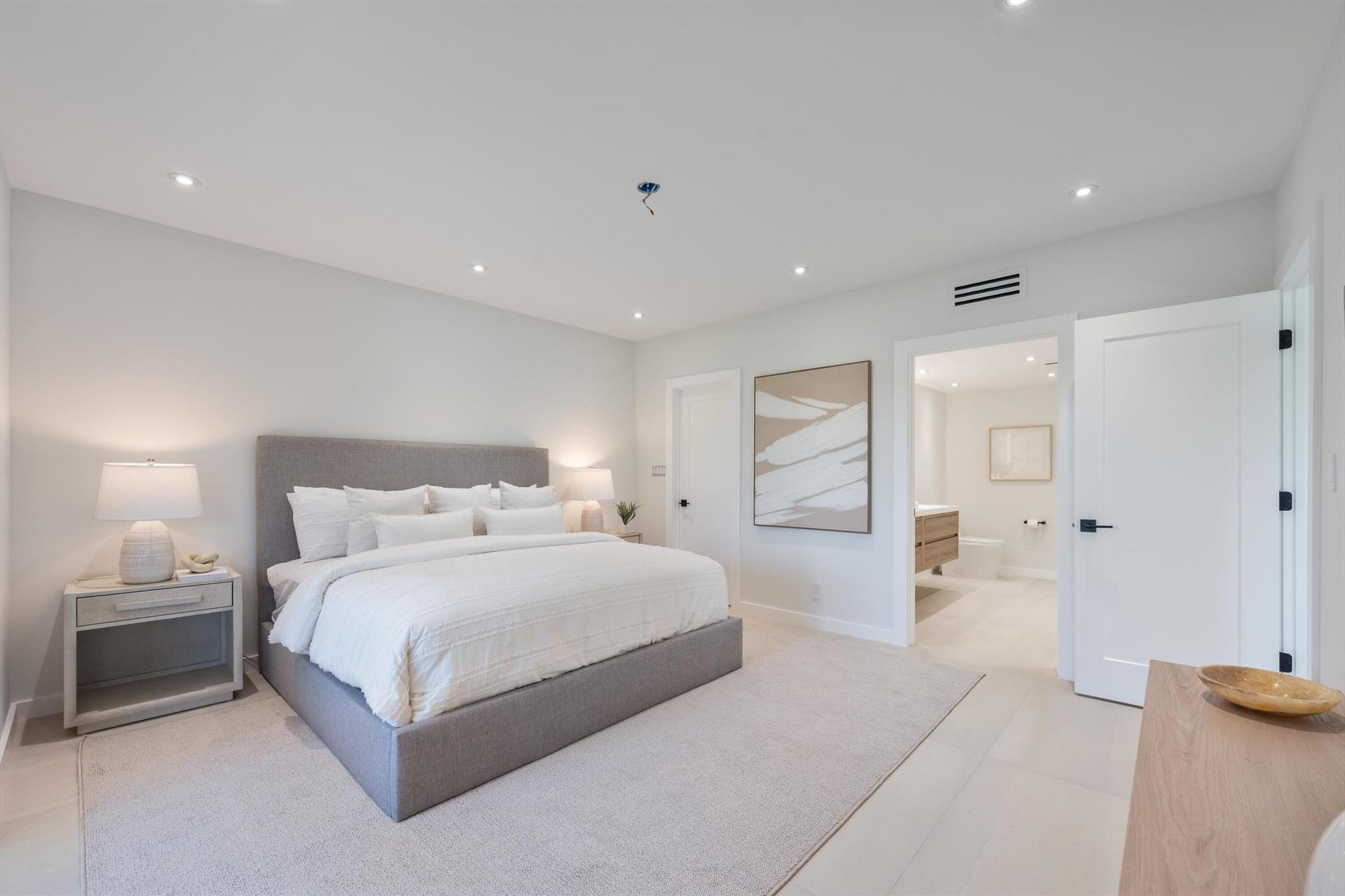 GREENSWARD VILLAGE CONDO - Residential