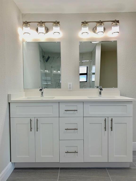 HOLLYWOOD HIGHLANDS PARK - Residential