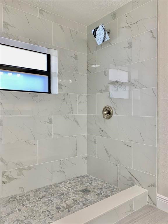 HOLLYWOOD HIGHLANDS PARK - Residential