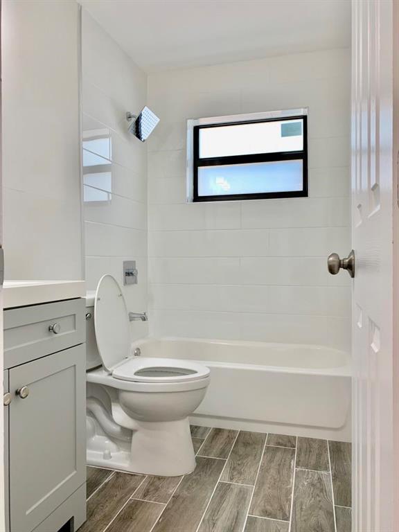 HOLLYWOOD HIGHLANDS PARK - Residential