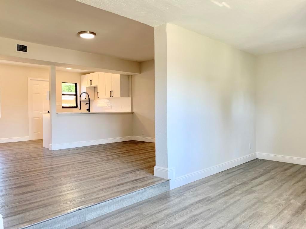 HOLLYWOOD HIGHLANDS PARK - Residential