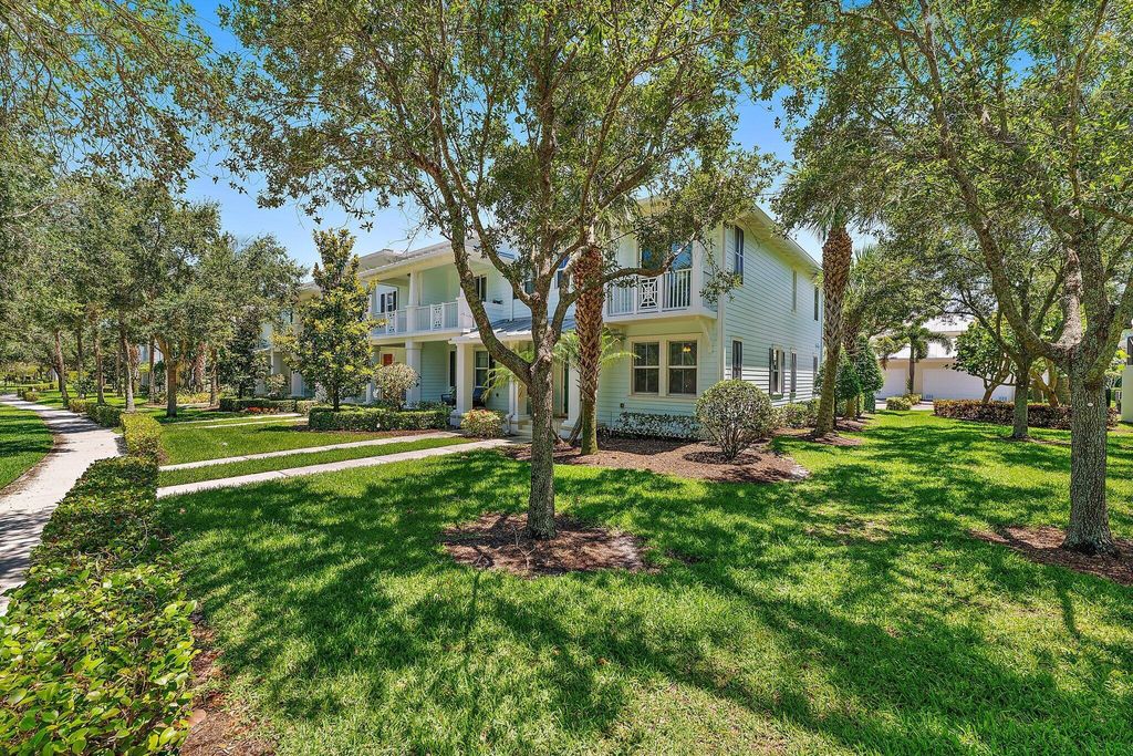 Photo of 1220 Dakota Drive, Jupiter, FL 33458 (MLS # R11086902)