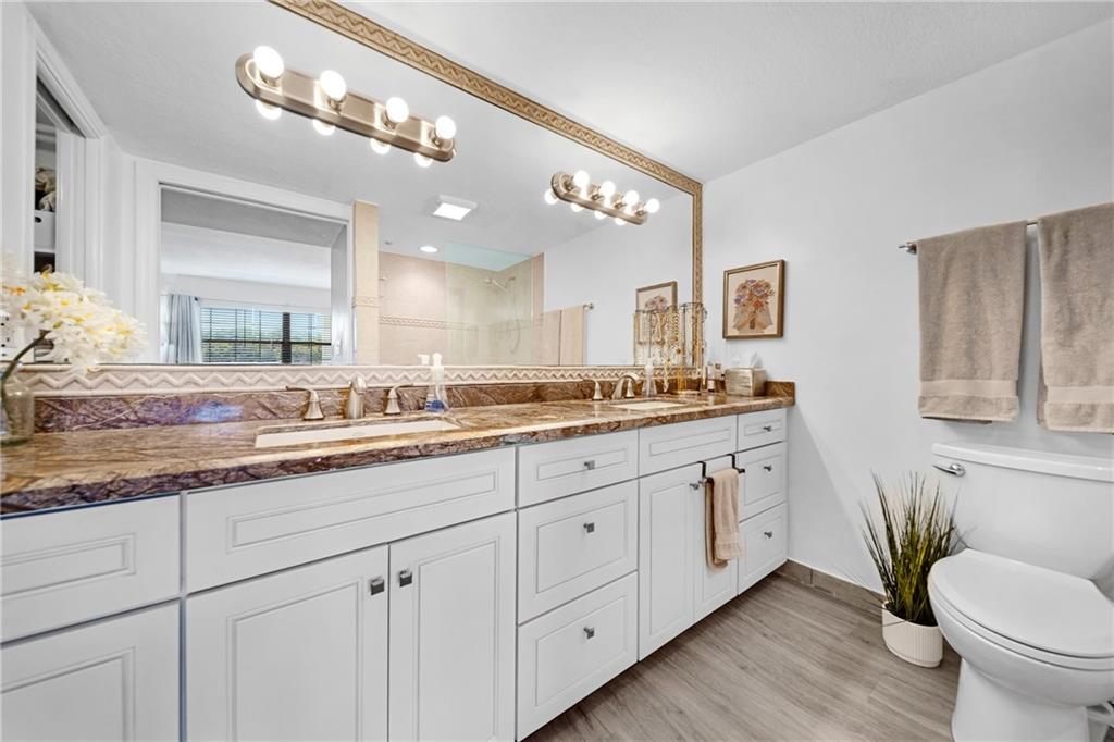 PALM AIRE CC - Residential