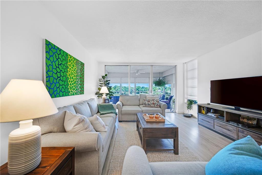 PALM AIRE CC - Residential