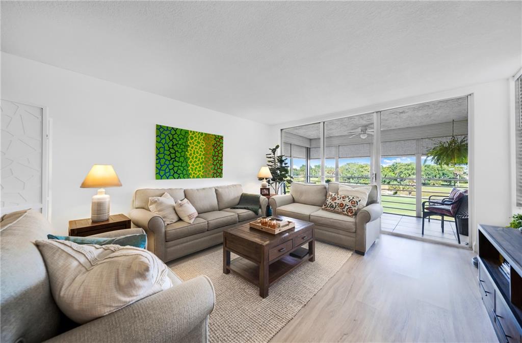 PALM AIRE CC - Residential