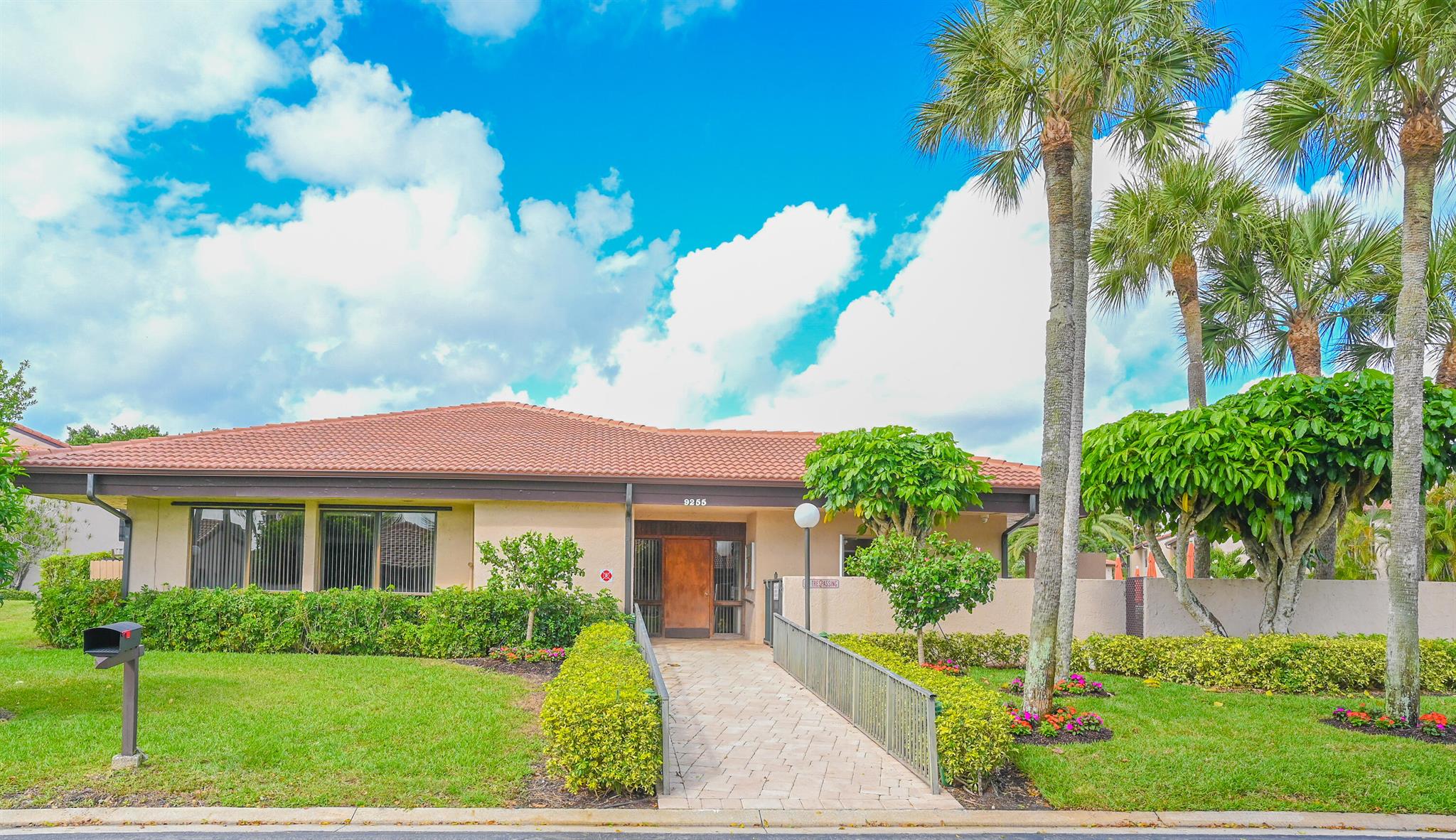 PINES OF BOCA LAGO CONDO - Residential