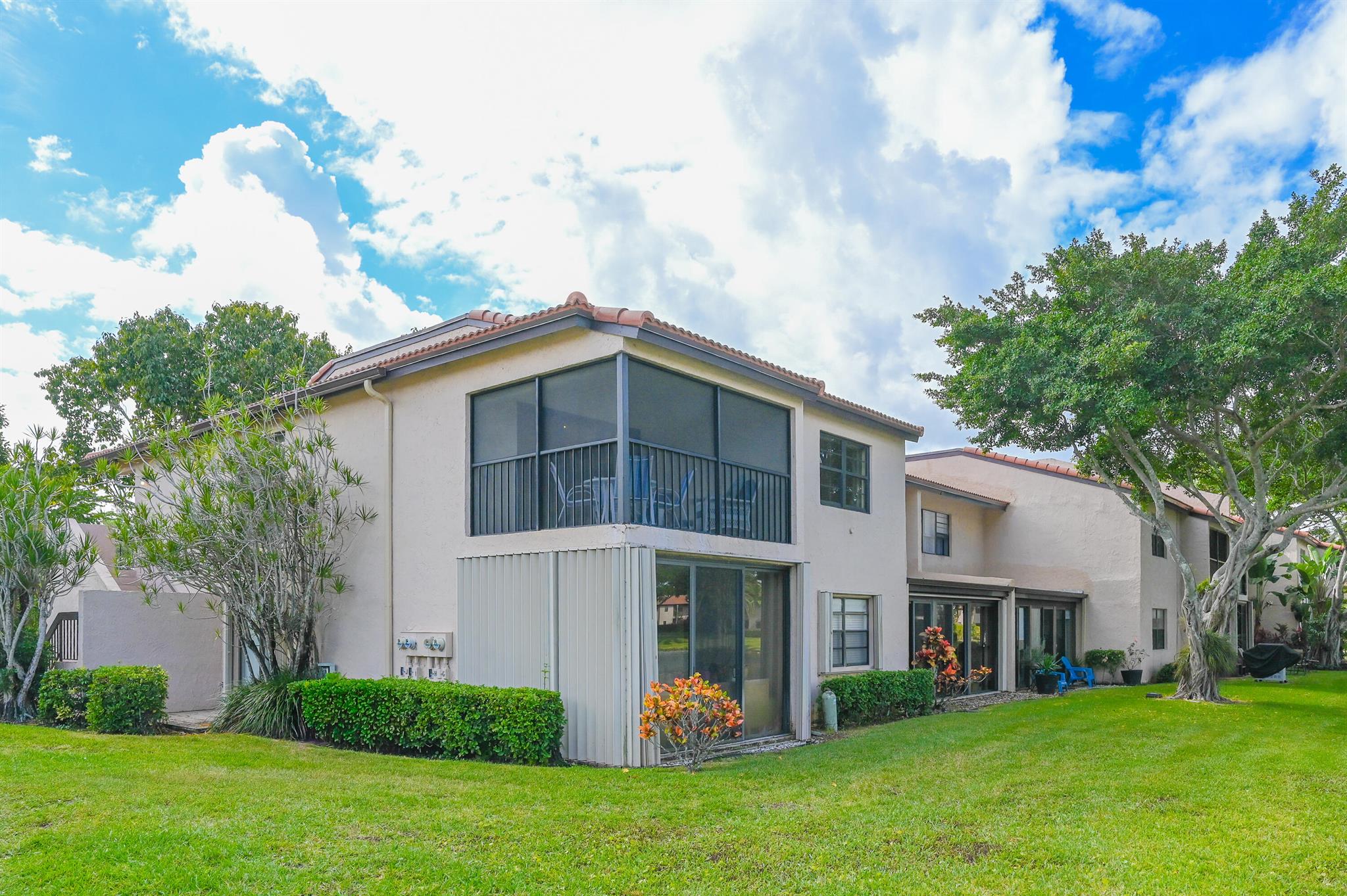 PINES OF BOCA LAGO CONDO - Residential