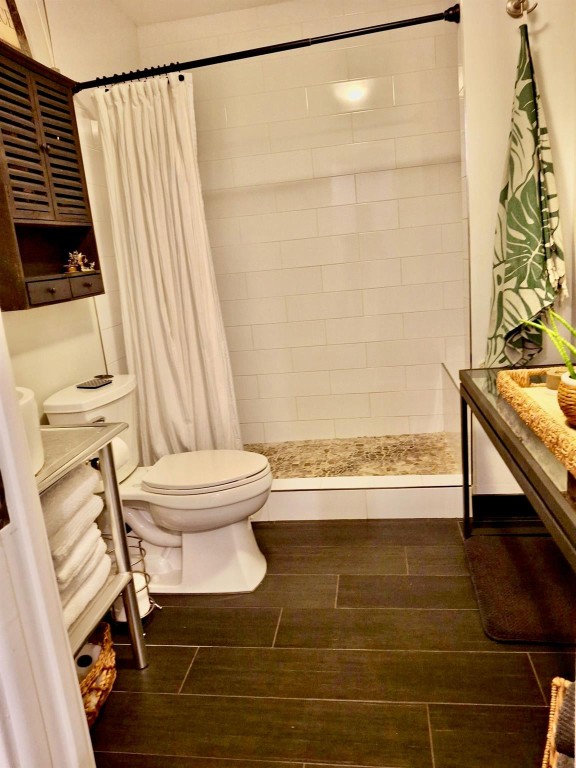 TOWNHOUSE EAST - Residential