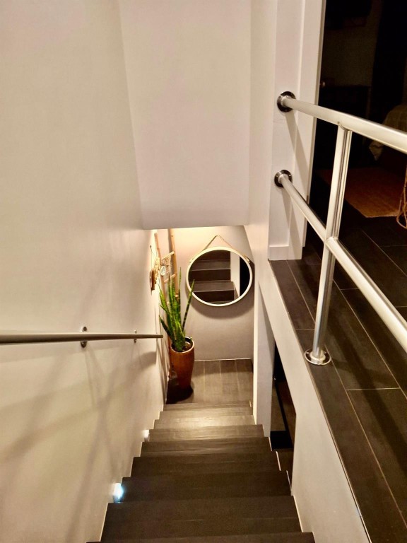 TOWNHOUSE EAST - Residential