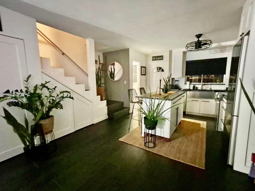 TOWNHOUSE EAST - Residential