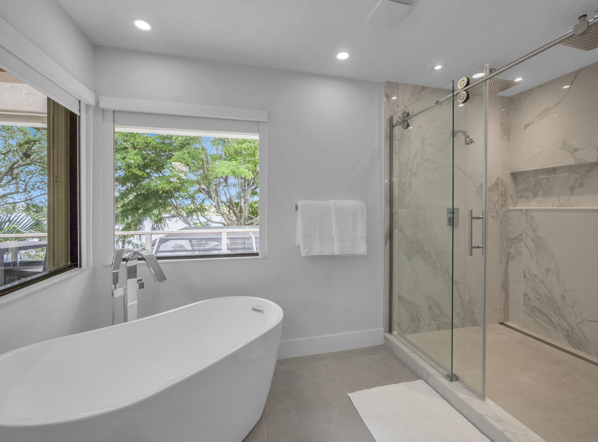 ISLAND OF WELLINGTON - Residential