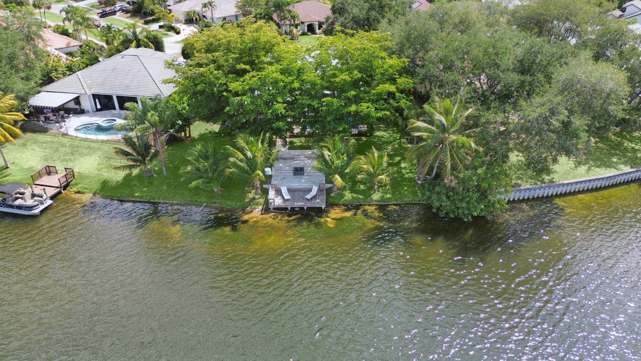 ISLAND OF WELLINGTON - Residential