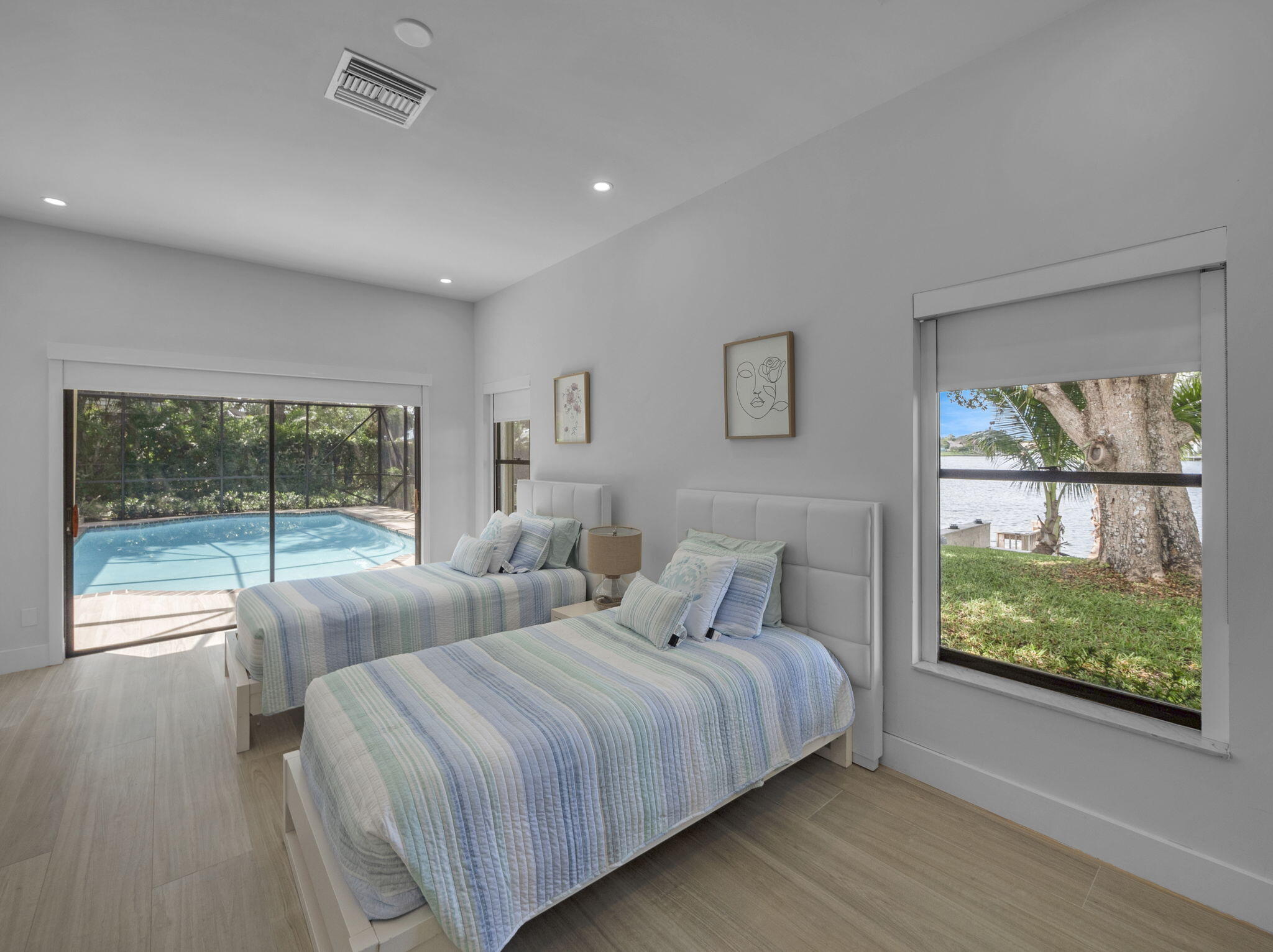 ISLAND OF WELLINGTON - Residential