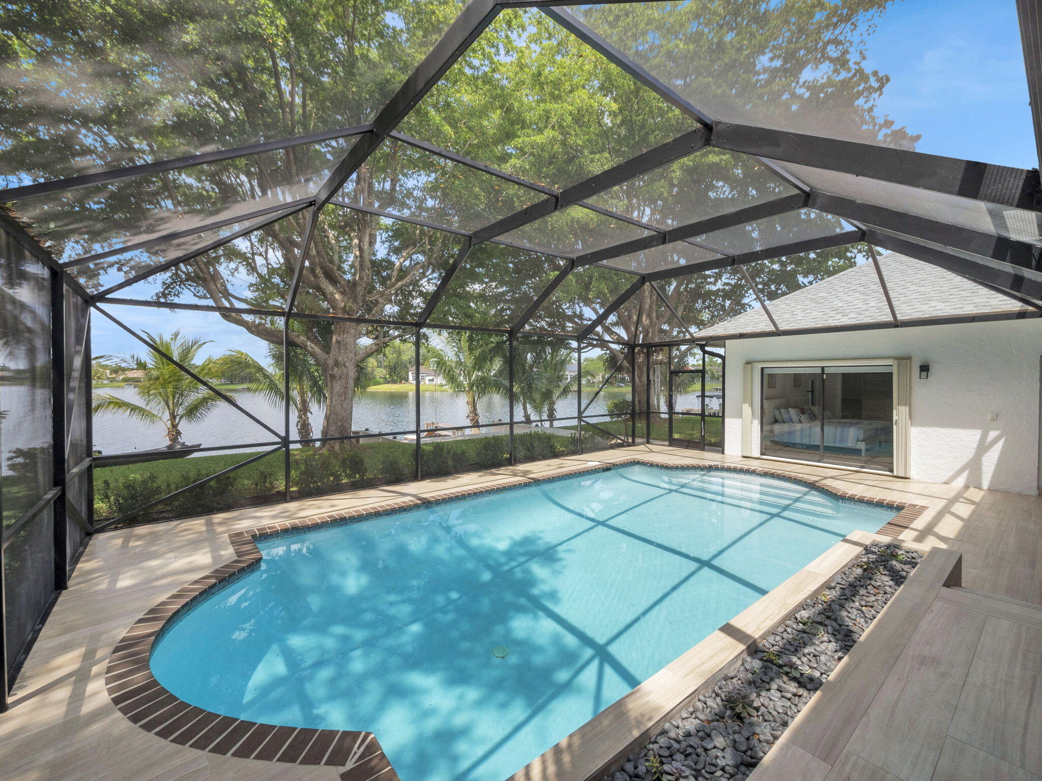 ISLAND OF WELLINGTON - Residential