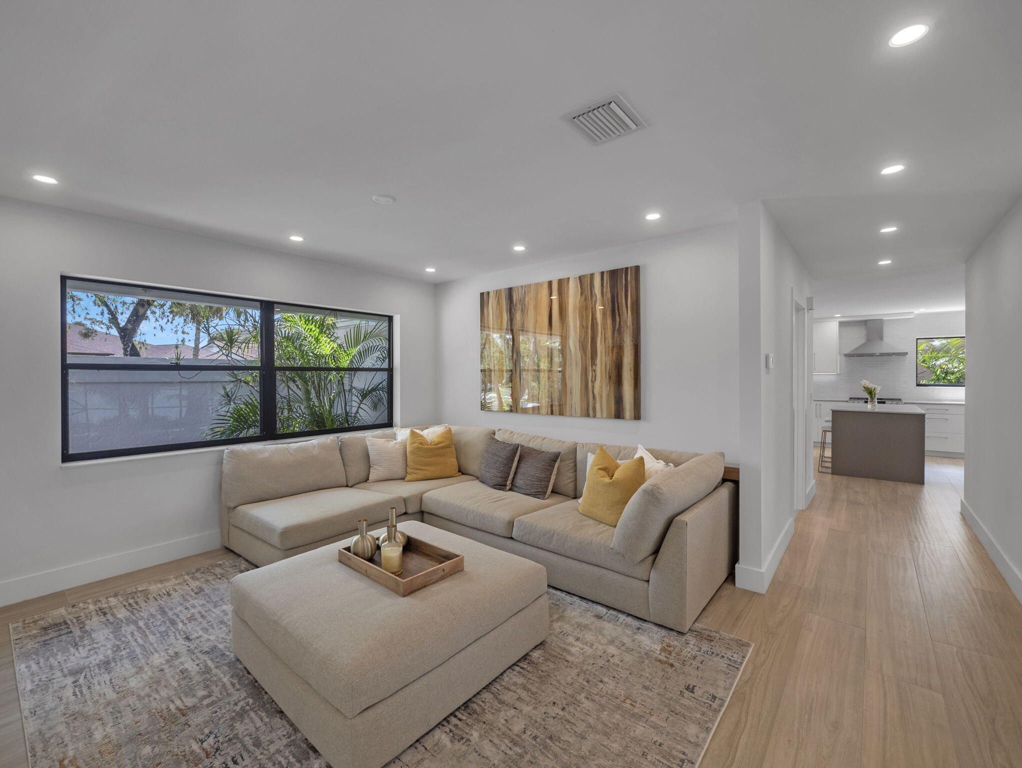 ISLAND OF WELLINGTON - Residential