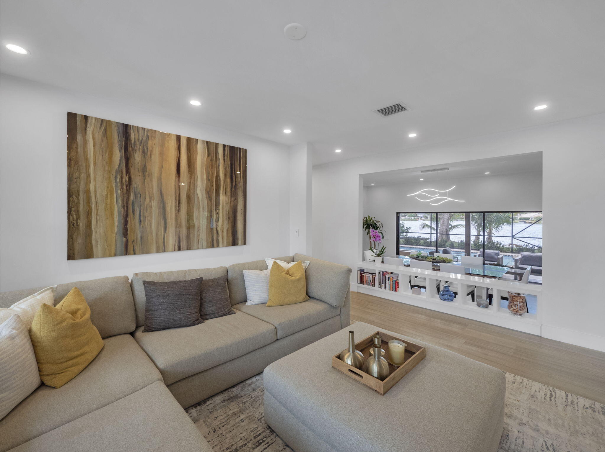 ISLAND OF WELLINGTON - Residential
