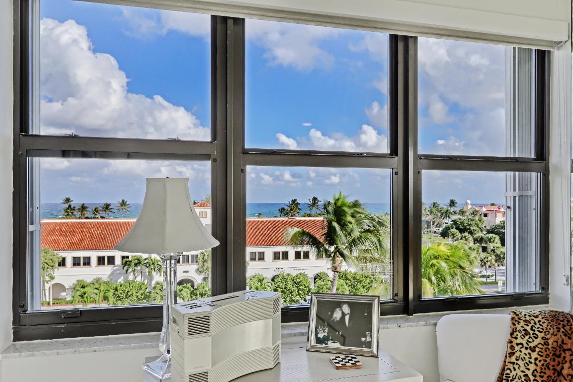 LA PALMA CONDO - Residential