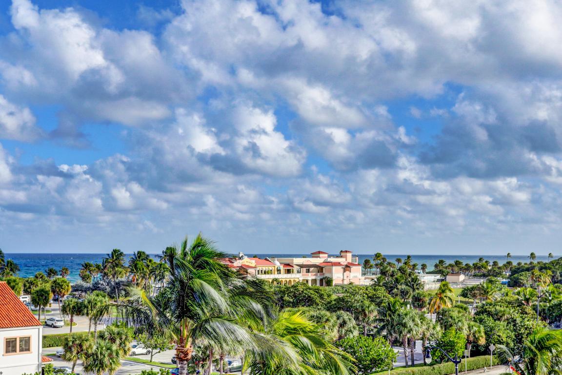 LA PALMA CONDO - Residential