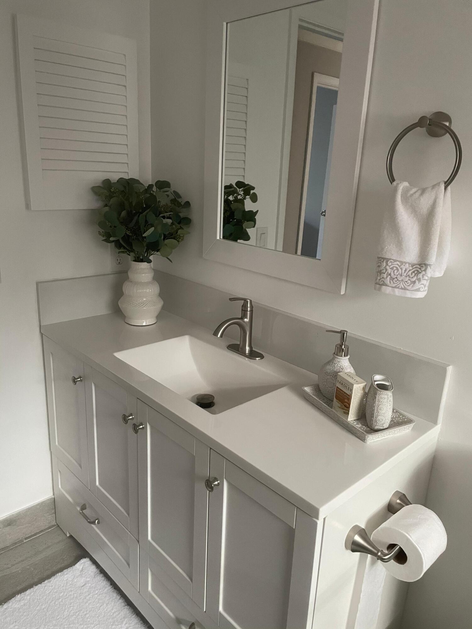 SHEFFIELD WOODS AT WELLINGTON CONDO - Residential Lease