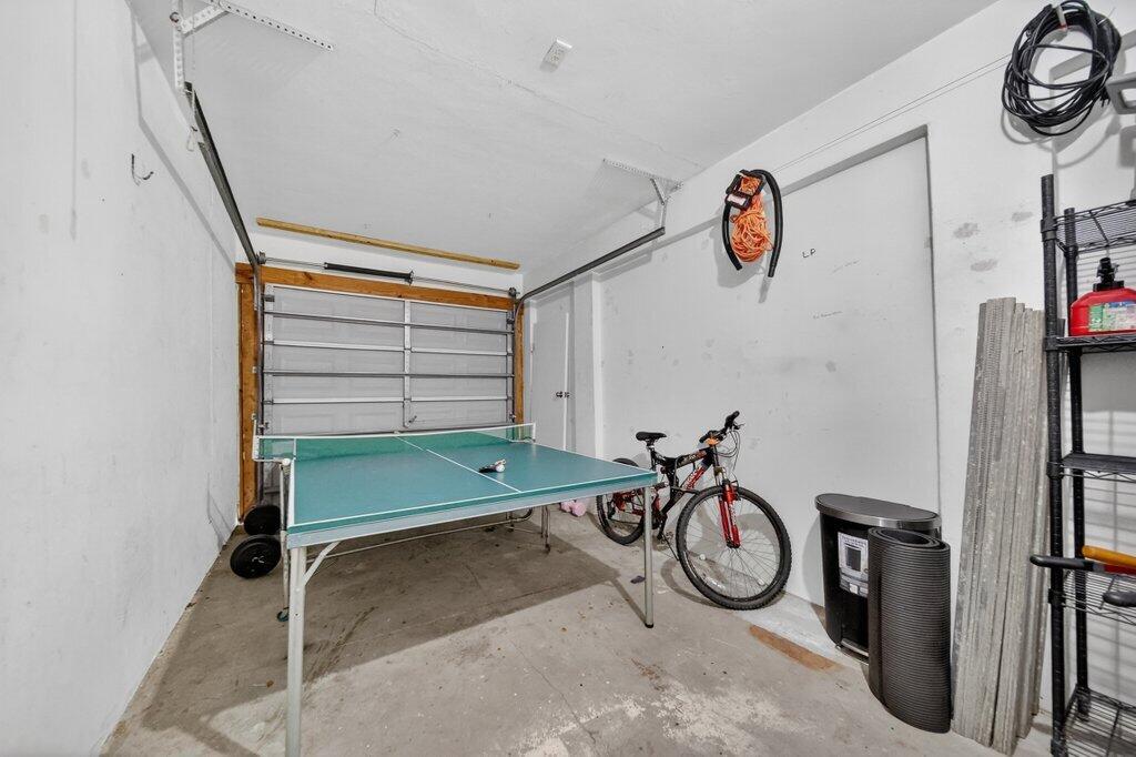 CROSSROADS HILL SUBDIVISION - Residential