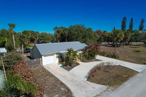 Property photo of 2427 ne center street, jensen beach, fl 34957