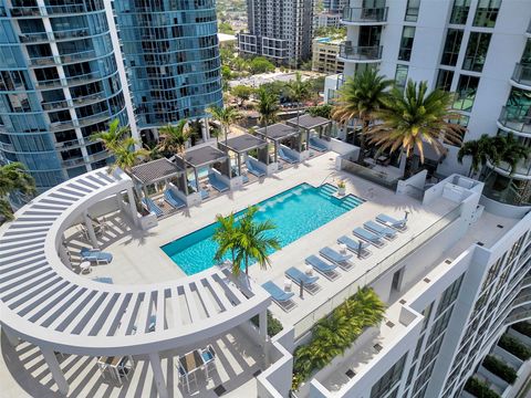 Condominium in Fort Lauderdale FL 100 Las Olas Blvd Blvd 9.jpg